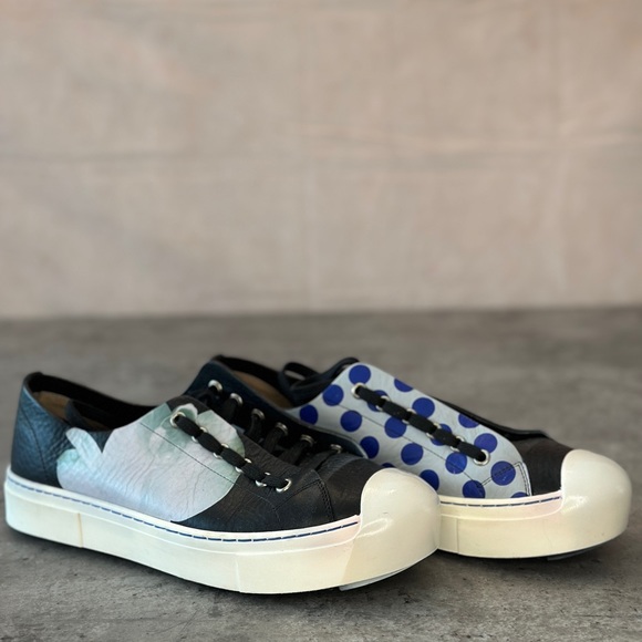 Fendi Authentic Leather Sneakers - Picture 11 of 11